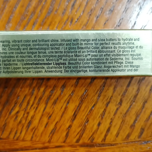 Elizabeth Arden Beautiful Color Luminous Lip Gloss Cameo 06 Lipstick Balm - Picture 8 of 12